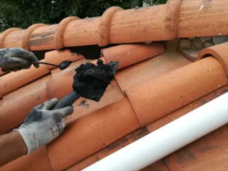 漆喰の詰め込み